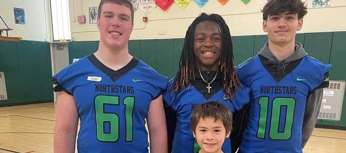 CNS High School Athletes Spend Time at Smith Road Elementary