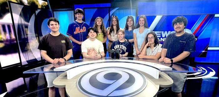 CNS Film & Screen Design Class visits local news station for immersive experience in broadcast journalism